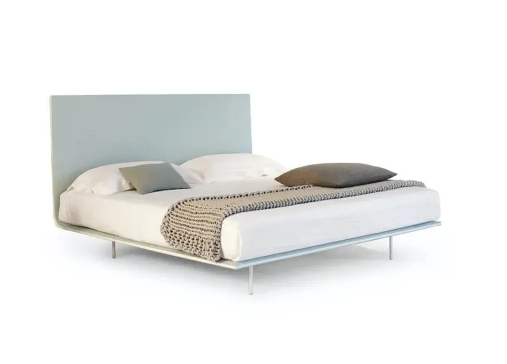 Łóżko THIN marki BONALDO - łóżko z wezgłowiem