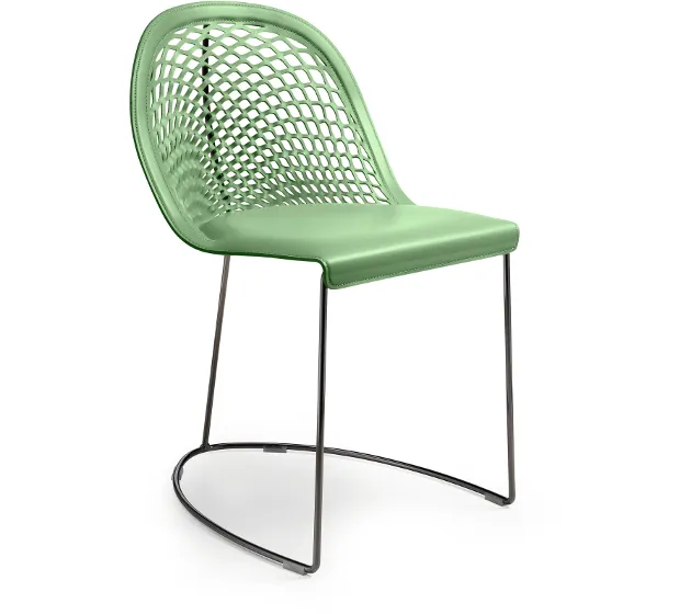 Krzesło GUAPA S M CU marki Midj – nowoczesne skórzane krzesło