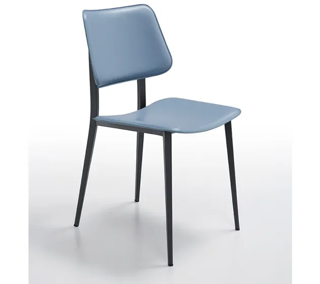 Nowoczesne krzesło JOE S M CU marki Midj – klasyczna forma 