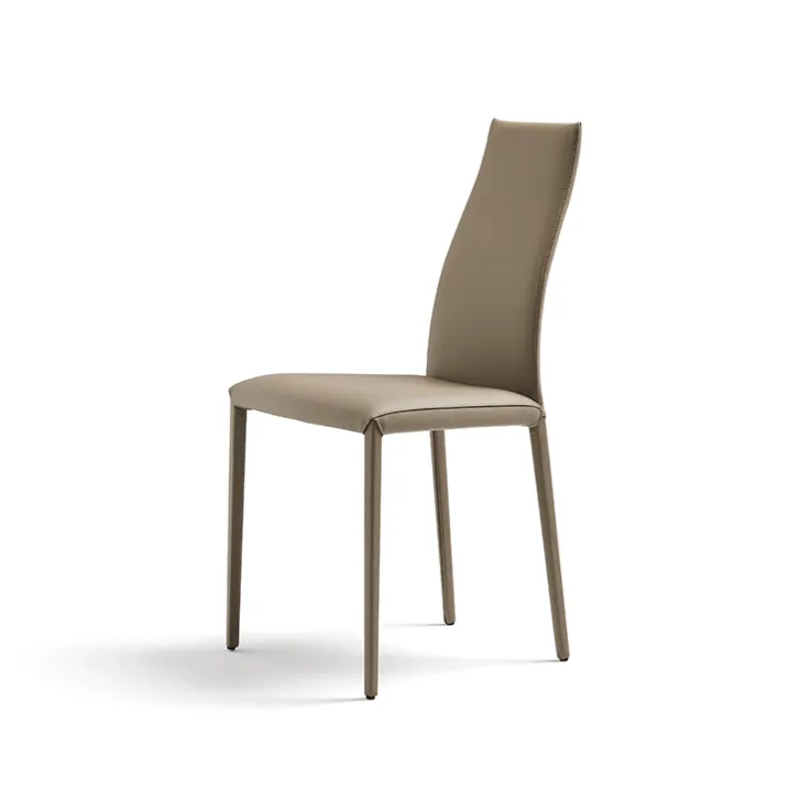 Skórzane krzesło KAY marki Cattelan Italia – w całości tapicerowane 